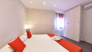 1 bedroom, in-room safe, desk, laptop workspace