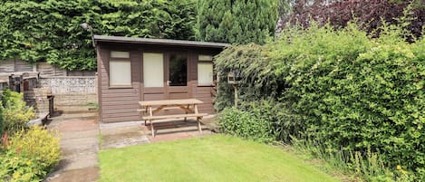 Cottage | Outdoor dining