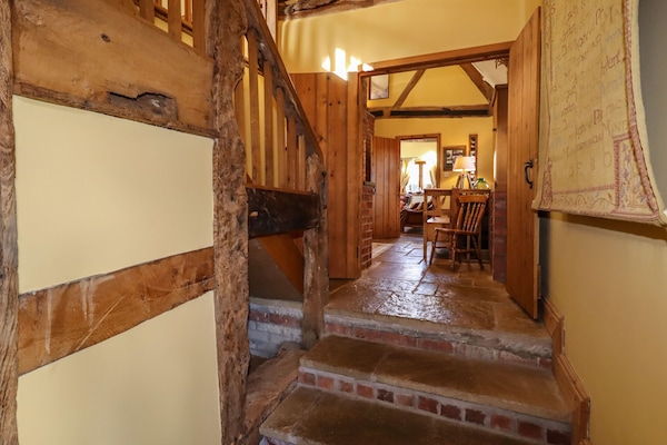 Cottage | Interior