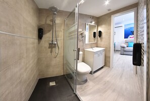 Deluxe-Apartment, 2 Schlafzimmer | Badezimmer