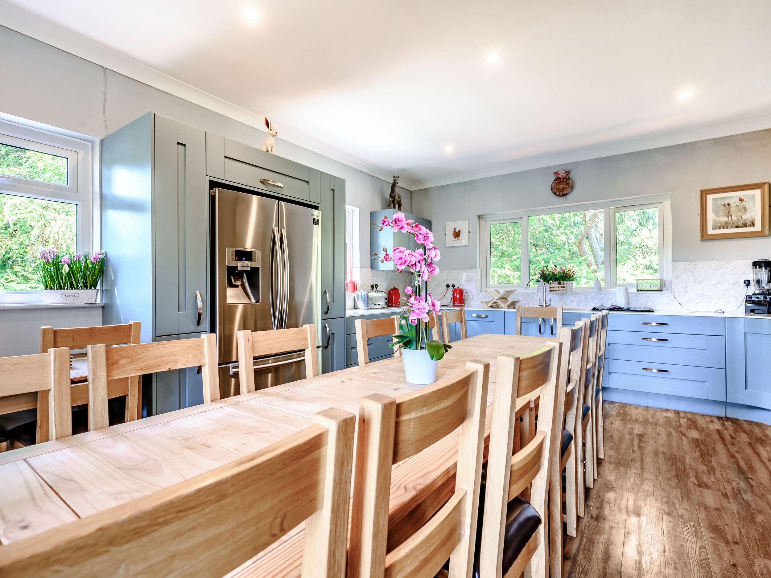 コテージ | 専用キッチン | 食器洗い機、ハイチェア、調理器具と食器