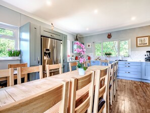 平房 | 私人廚房 | 洗碗機、高腳椅、廚房用具/餐具/器皿