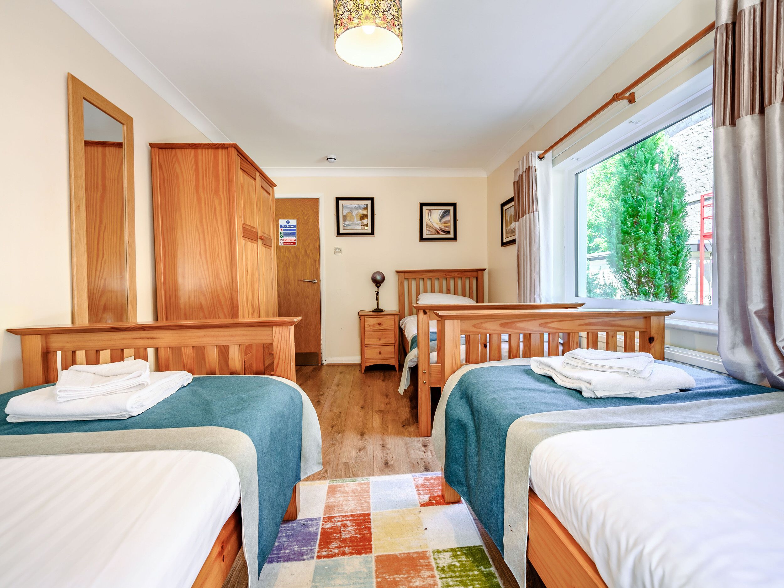 Cottage | 6 phòng ngủ, trang trí khác biệt 