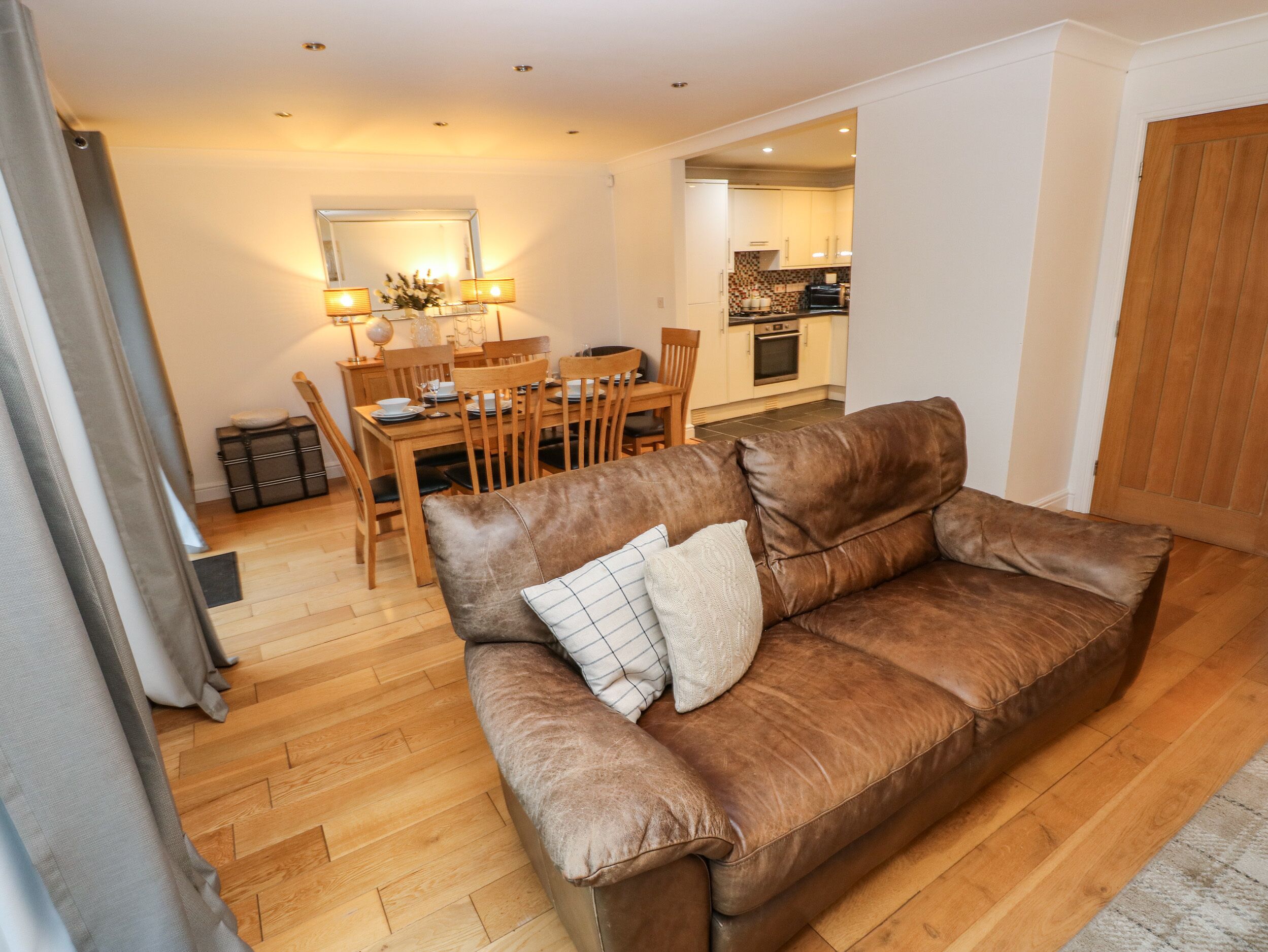 Cottage | Interior