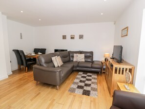 Cottage | Living area