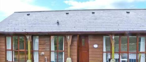 Cottage | Front of property