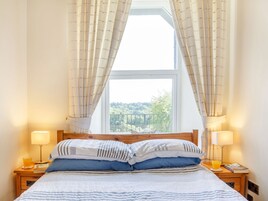 3 habitaciones, decoración personalizada y muebles diferentes 