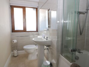 Cottage | Bathroom | Shower - Seascape (Bridlington)