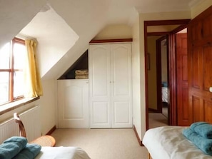 3 bedrooms, individually decorated, individually furnished, free WiFi