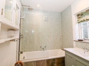 Cottage | Kamar mandi | Shower
