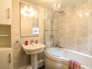 Bathroom - Holly Cottage (Matlock)
