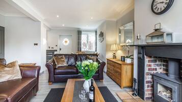 Cottage | 3 bedrooms, individually decorated, individually furnished, free WiFi