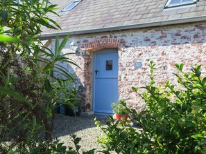 Cottage | Interior - Swallows Cottage (Pembroke)