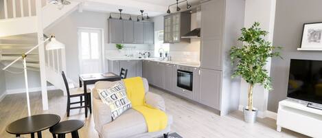 Cottage | Living area | TV, DVD player