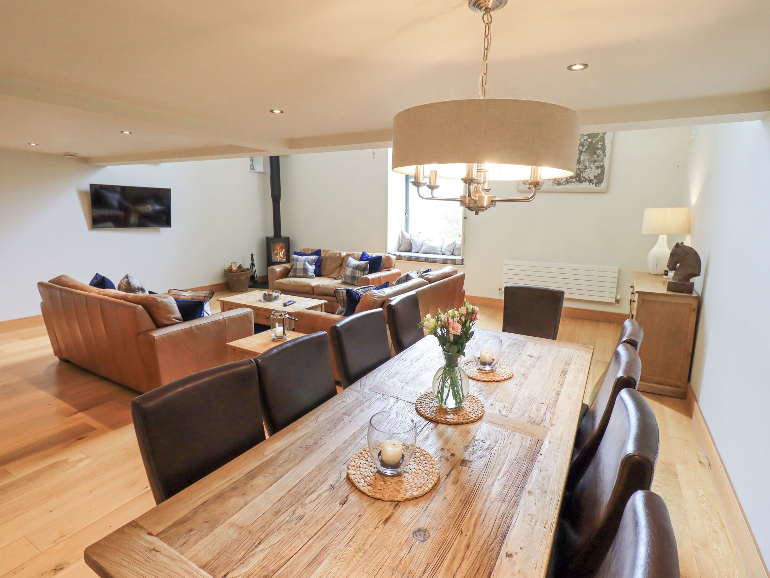 Cottage | Interior
