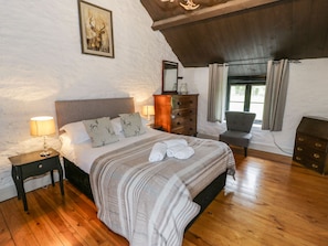 Cottage | 3 bedrooms, individually decorated, individually furnished, free WiFi