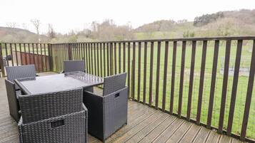 Cottage | Property grounds