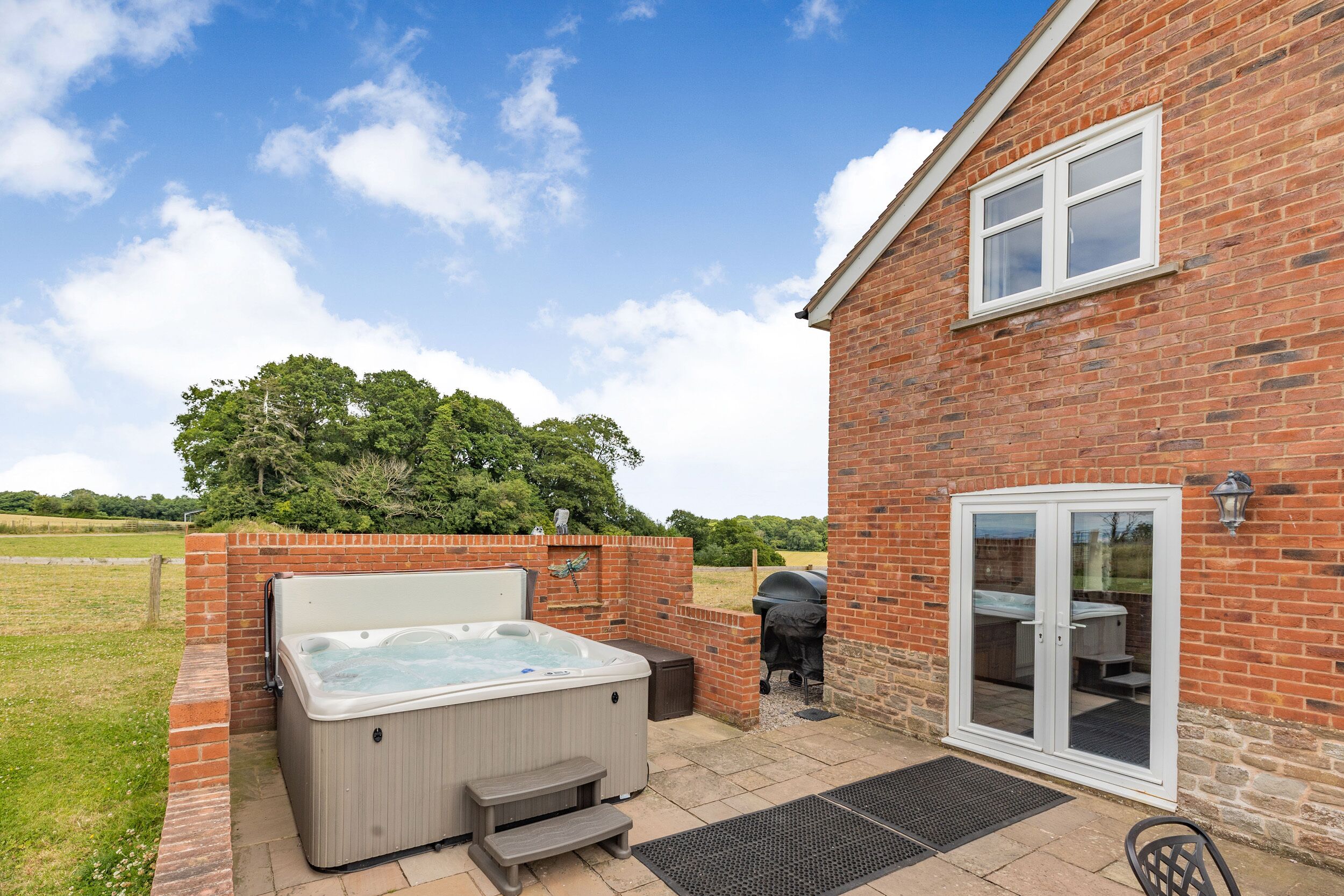 Cottage | Property grounds