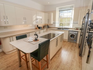 Cottage | Private kitchen | Microwave, stovetop, dishwasher, highchair - Hideaway House at The Hideaway (Tenby)