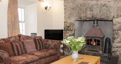 Bryn Dedwydd Farmhouse