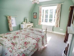 Cottage | 2 bedrooms, individually decorated, individually furnished, free WiFi - The Gate House (Stoke-on-Trent)
