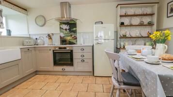 Cottage | Interior