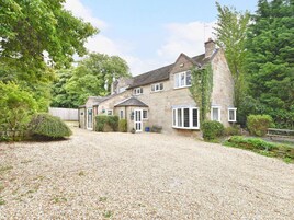 Cottage | Front of property