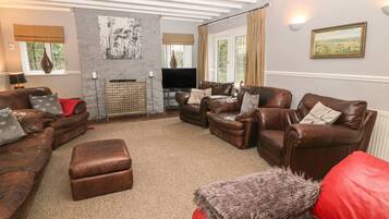 Cottage | Interior