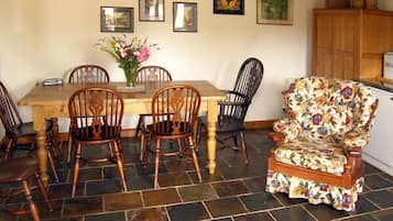 Cottage | Interior