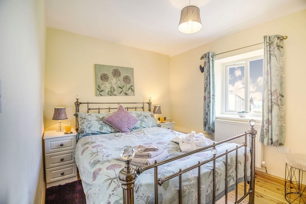 3 habitaciones, decoración personalizada y muebles diferentes