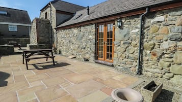 Cottage | Tempat makan luar