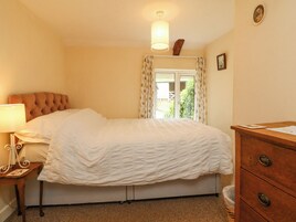 2 habitaciones, decoración personalizada y muebles diferentes 