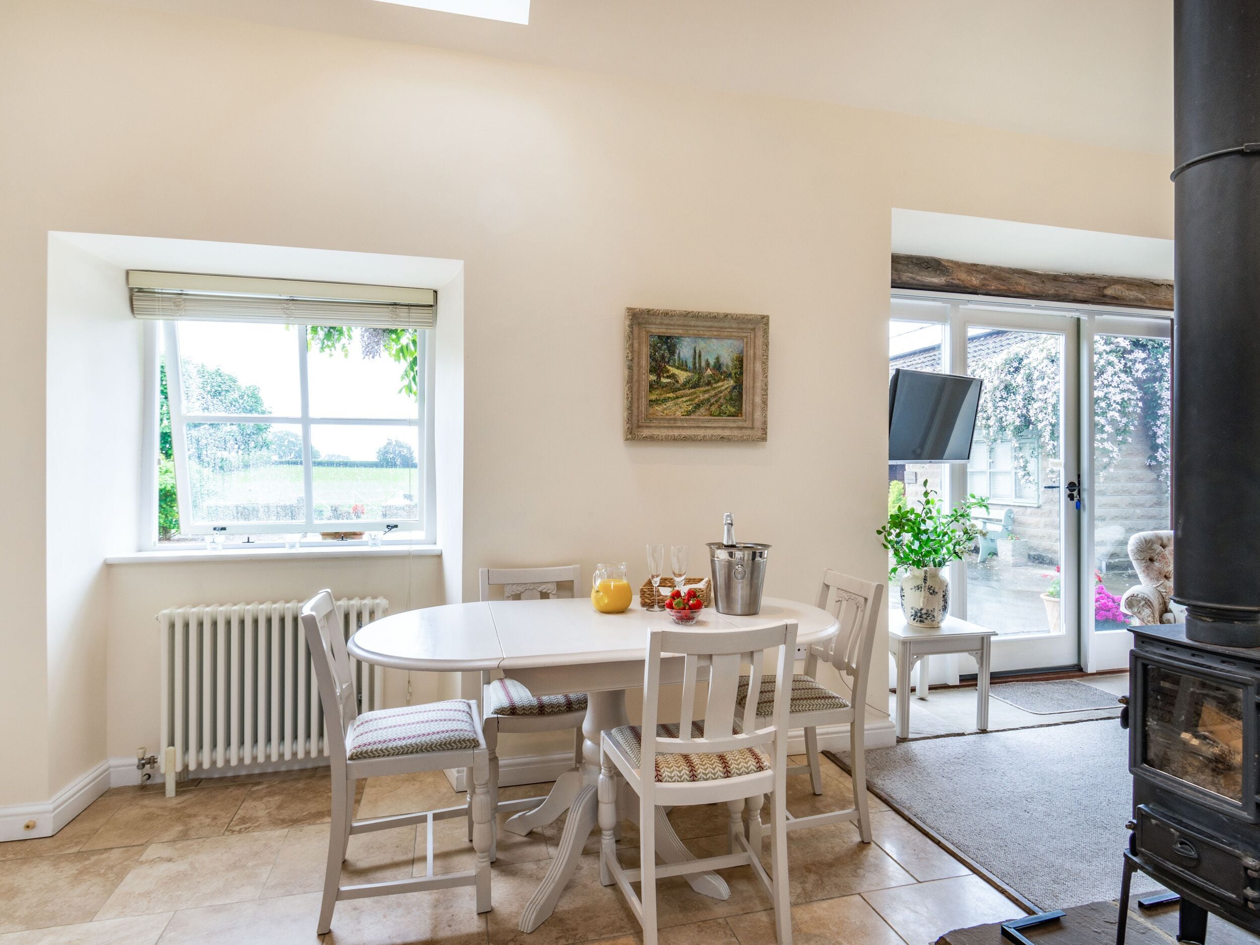 Cottage | Interior