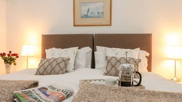 2 bedrooms, individually decorated, individually furnished, free WiFi