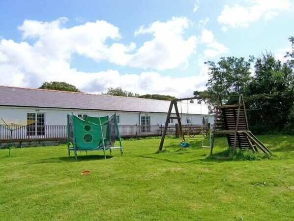 Cottage | Children's area - Farmhouse Cottage (Pentraeth)