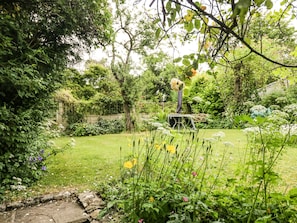 Cottage | Interior