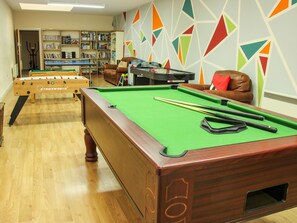 Cottage | Game room
