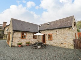 Cottage | Property grounds