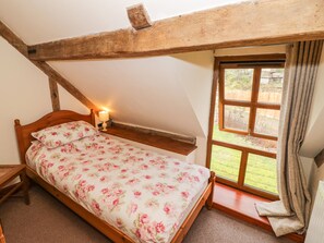 Cottage | 4 bedrooms, individually decorated, individually furnished - The Stable (Craven Arms)