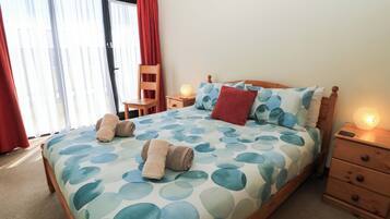 3 bedrooms, individually decorated, individually furnished, free WiFi