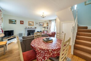 Interior - Amber Cottage (Grange-over-Sands)