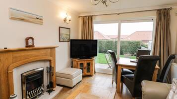 Cottage | Living room | TV