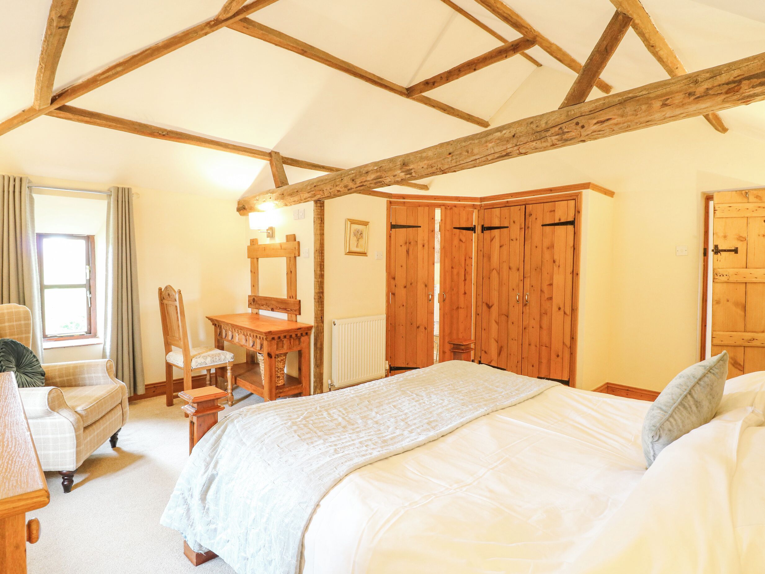 Cottage | 2 bedrooms, individually decorated, individually furnished, free WiFi