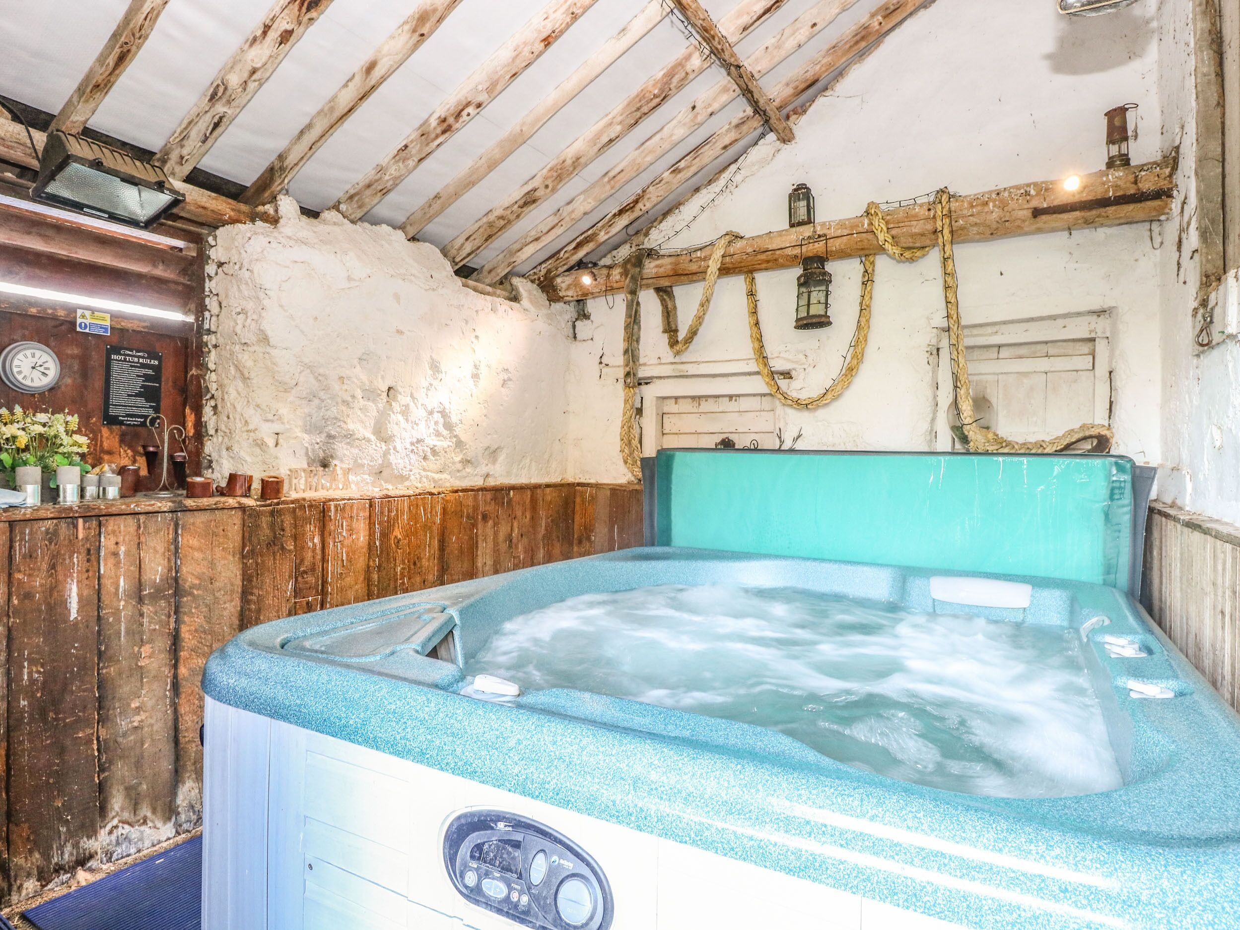 Cottage | Interior