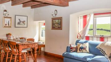 Cottage | Living room | DVD player
