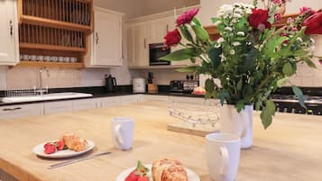 Microwave, stovetop, dishwasher, electric kettle