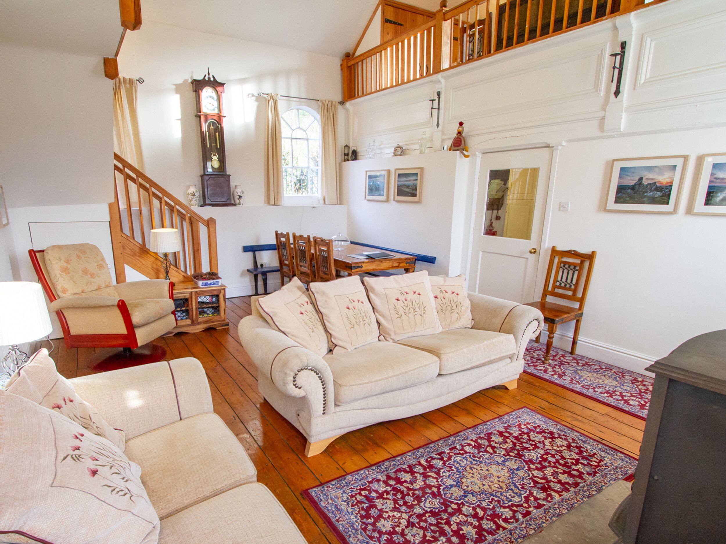 Cottage | Interior
