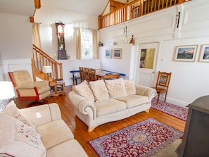 Cottage | Interior