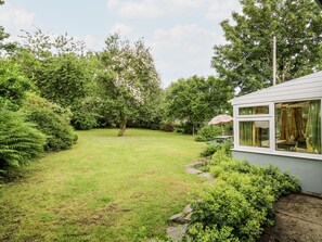 Cottage | Property grounds - Maesgwyn (Cardigan)
