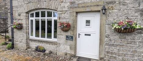 Cottage | Exterior detail